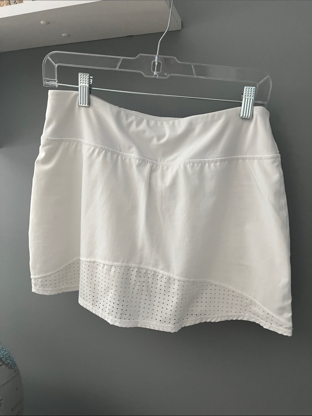 Mondetta White Perforated-Hem Mini Skort